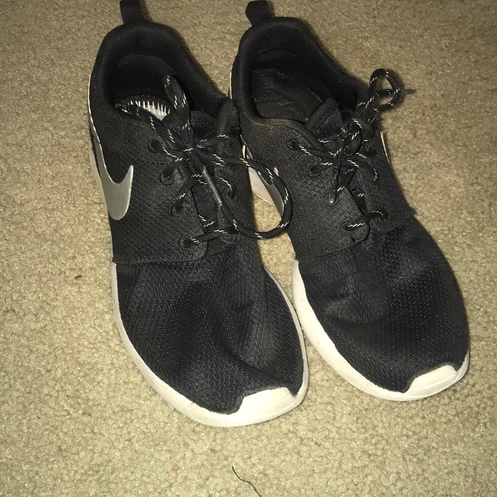 Nike Roshees